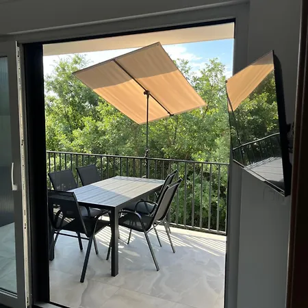 Apartma Lavanda 4 * Dobrinj
