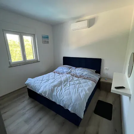 Apartma Lavanda 4 Lejlighed Dobrinj