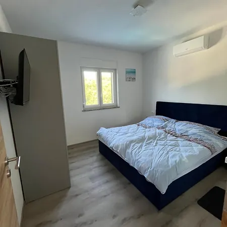 Apartma Lavanda 4 Lejlighed Dobrinj